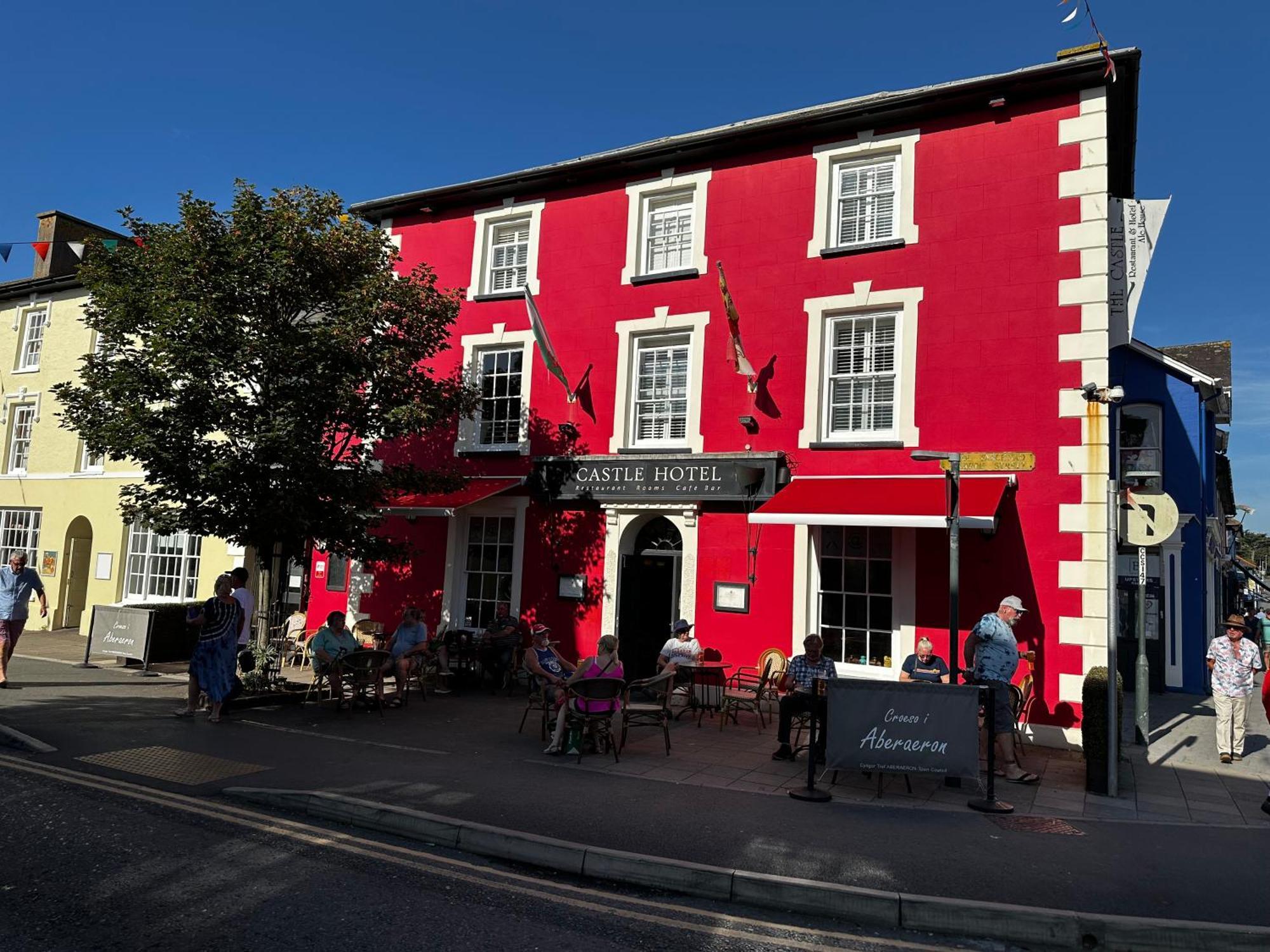 Castle Hotel Aberaeron Eksteriør billede
