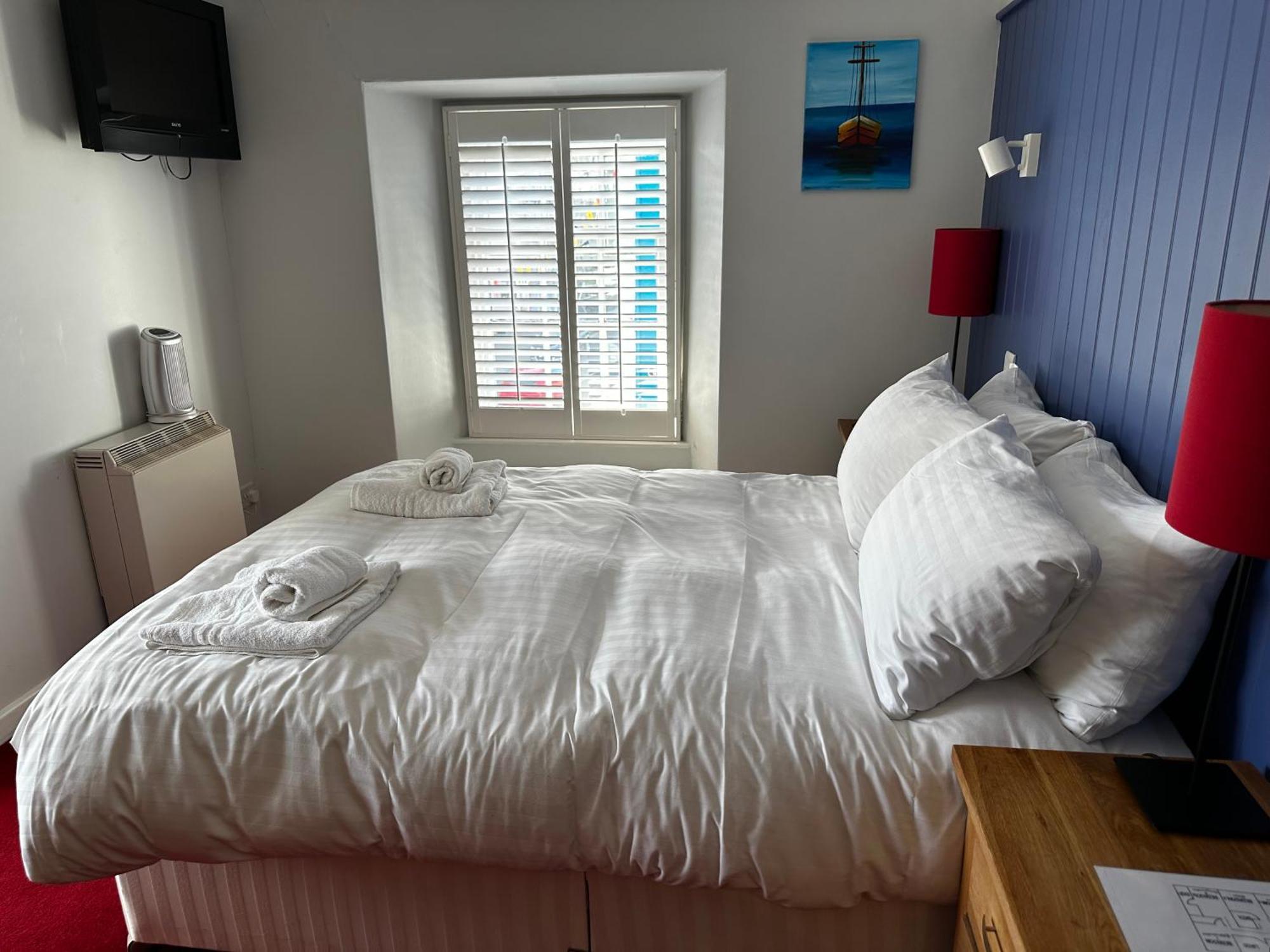 Castle Hotel Aberaeron Eksteriør billede